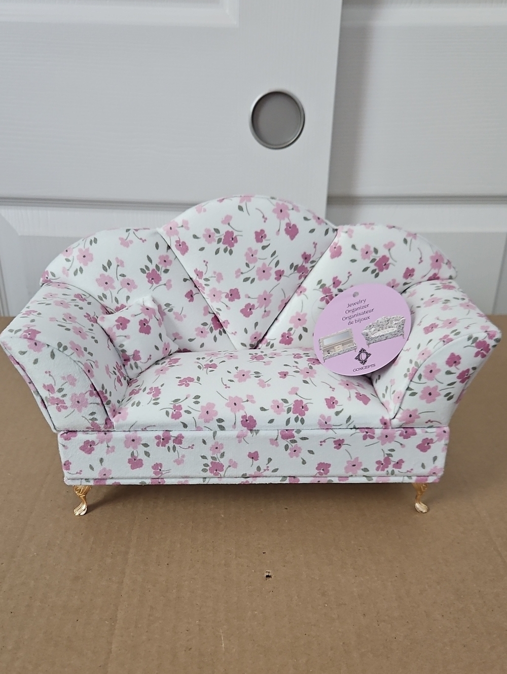 NWT Mini Sofa Jewelry Organizer